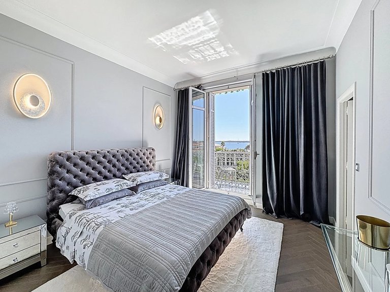 Apartment for Sale in Cannes, Cannes Area 10