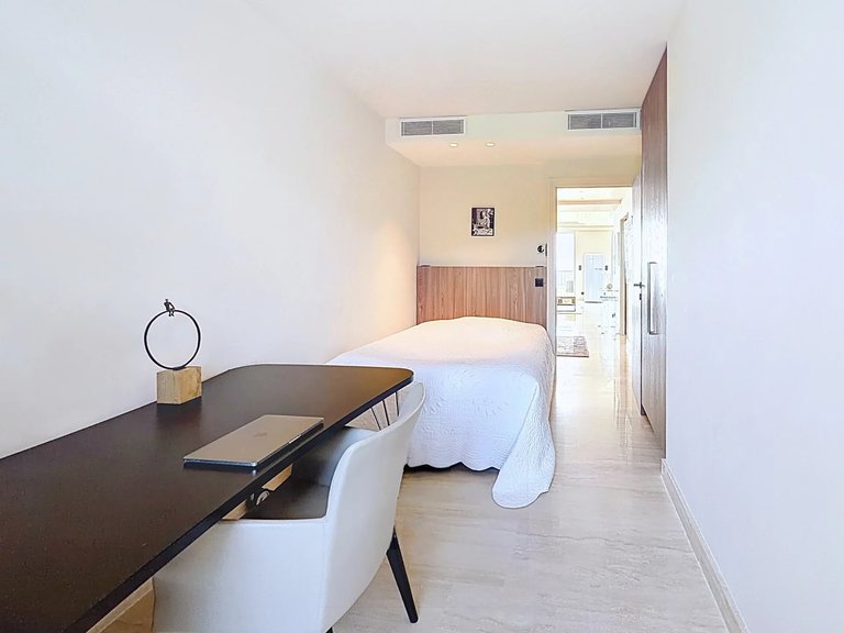 Apartment for Sale in Cannes, Cannes Area 13
