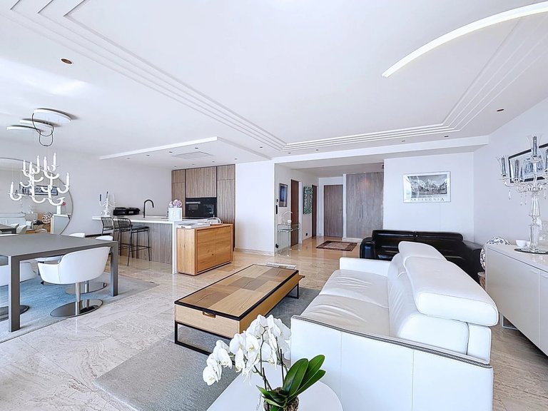 Apartment for Sale in Cannes, Cannes Area 8