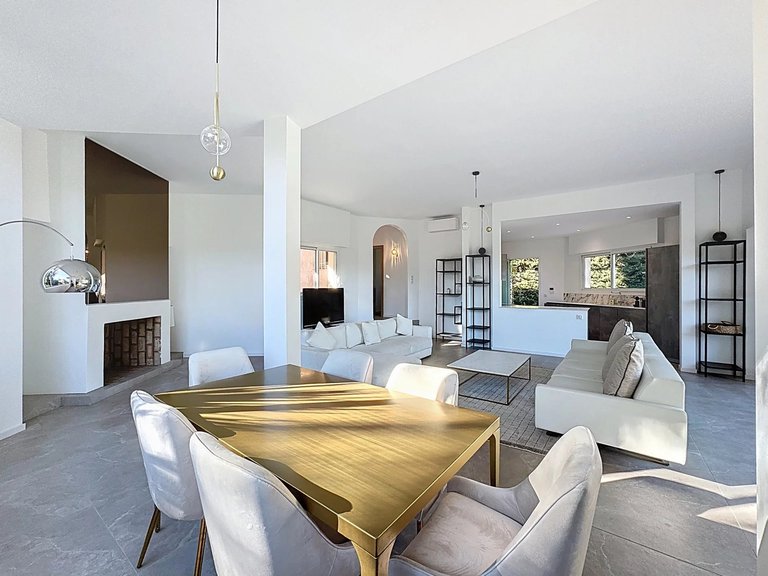 Villa for Sale in Cannes, Cannes Area 5