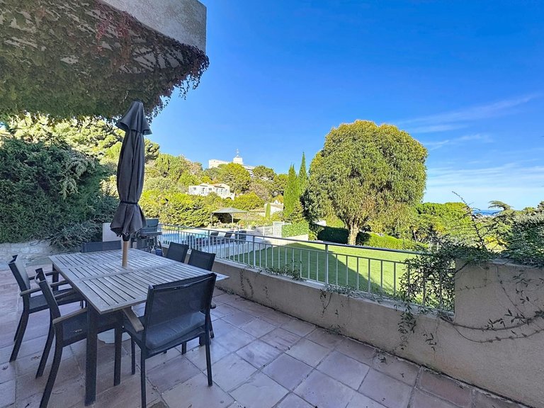 Villa for Sale in Cannes, Cannes Area 3