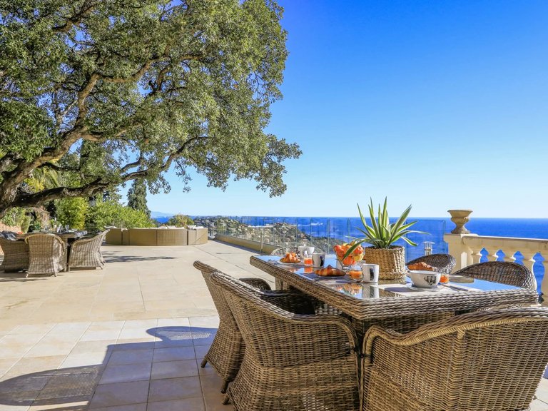 Villa for Sale in Theoule Sur Mer, Cannes Area 1