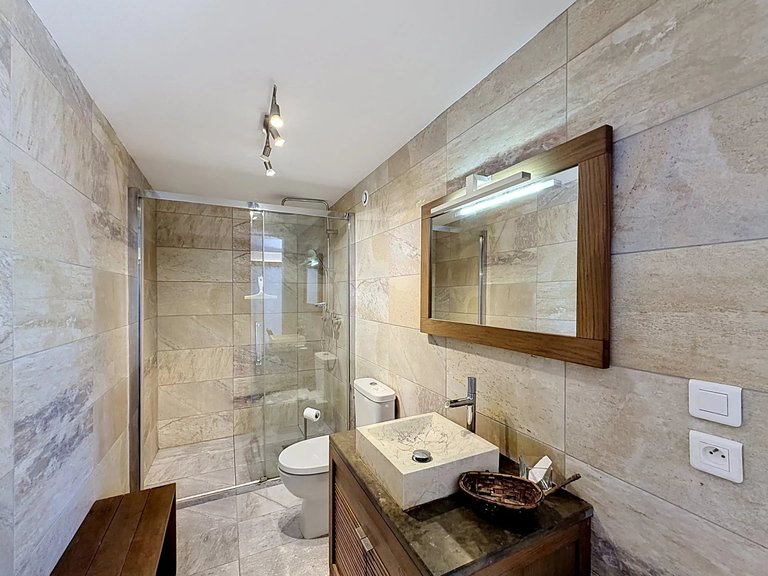 Villa for Sale in Speracedes, Mougins, Valbonne, Grasse Area 6