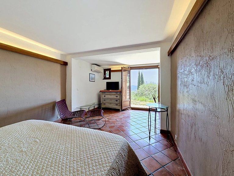 Villa for Sale in Speracedes, Mougins, Valbonne, Grasse Area 8