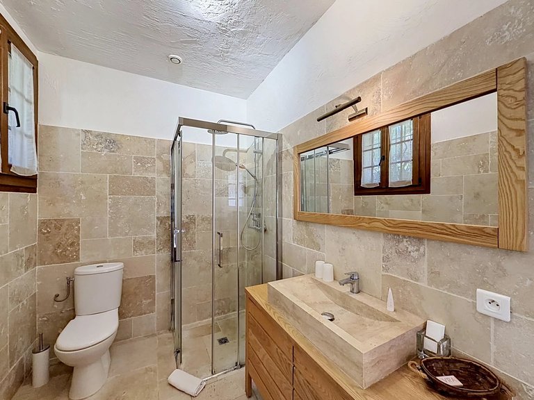 Villa for Sale in Speracedes, Mougins, Valbonne, Grasse Area 9