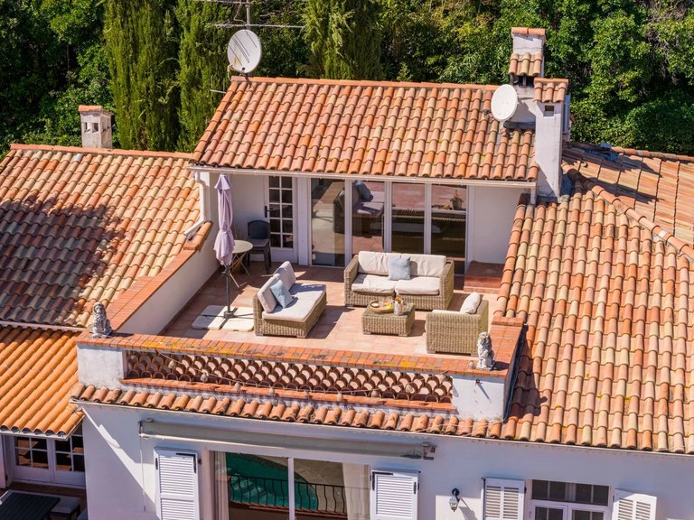 Villa for Sale in Cannes, Cannes Area 8