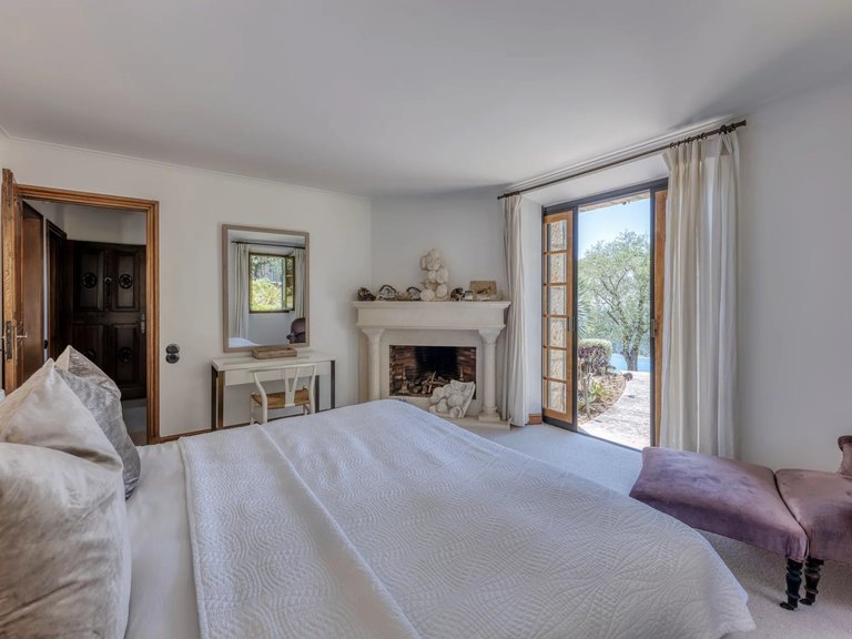 Villa for Sale in St Cezaire Sur Siagne, Mougins, Valbonne, Grasse Area 15