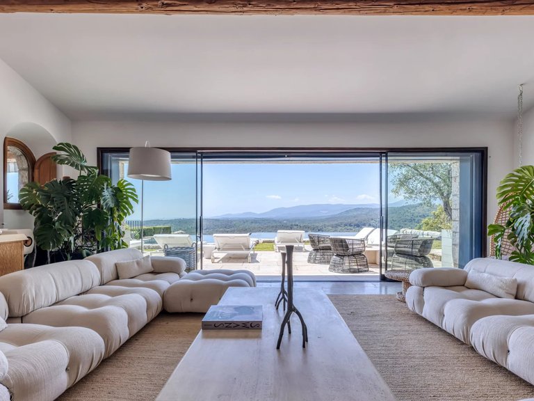 Villa for Sale in St Cezaire Sur Siagne, Mougins, Valbonne, Grasse Area 9