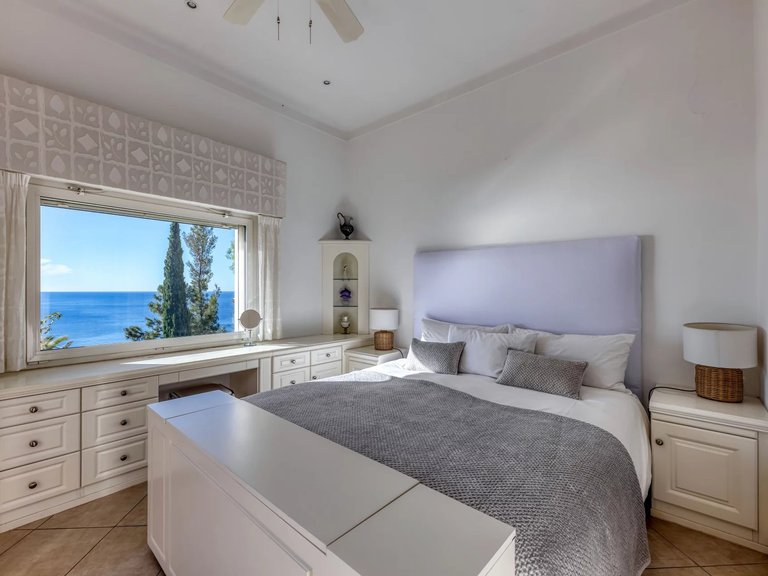 Villa for Sale in Theoule Sur Mer, Cannes Area 15