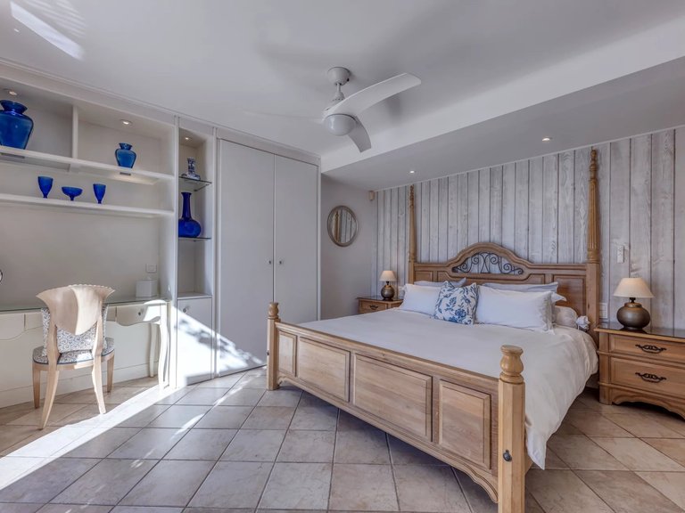 Villa for Sale in Theoule Sur Mer, Cannes Area 18