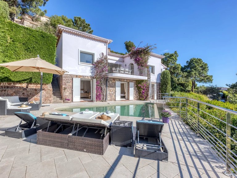 Villa for Sale in Theoule Sur Mer, Cannes Area 7