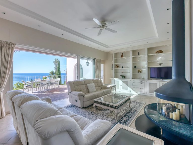 Villa for Sale in Theoule Sur Mer, Cannes Area 9
