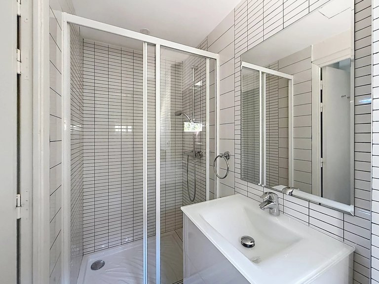 Villa for Sale in Cannes, Cannes Area 19