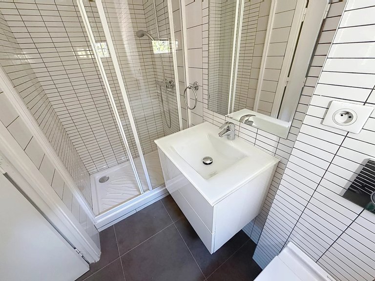 Villa for Sale in Cannes, Cannes Area 20