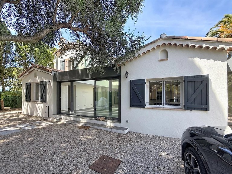 Villa for Sale in Cannes, Cannes Area 5