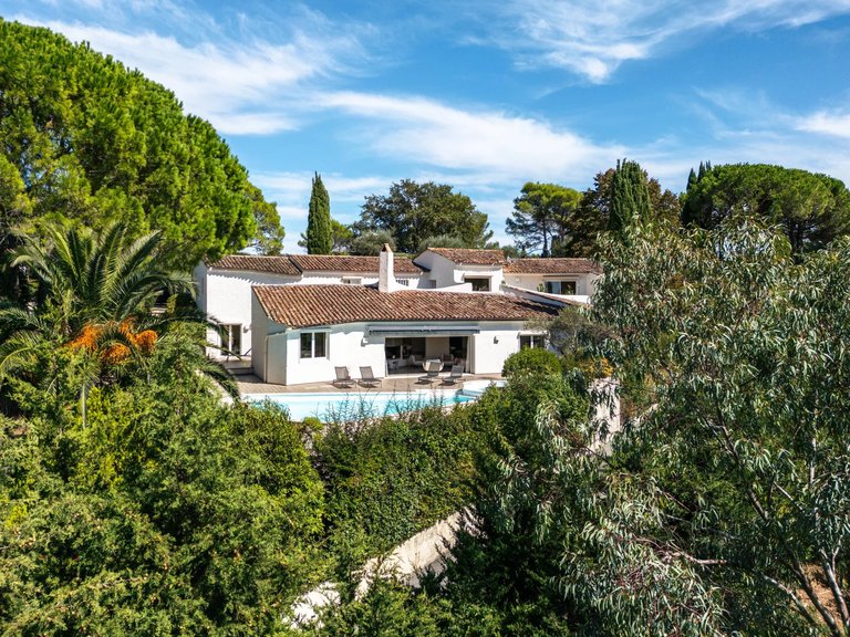 Villa for Sale in Mougins, Mougins, Valbonne, Grasse Area 1