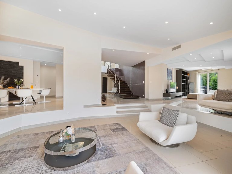 Villa for Sale in Mougins, Mougins, Valbonne, Grasse Area 10