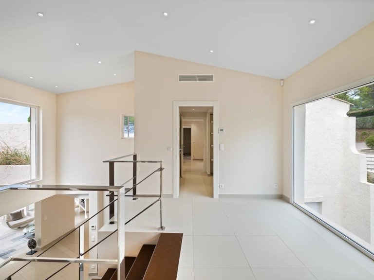 Villa for Sale in Mougins, Mougins, Valbonne, Grasse Area 14
