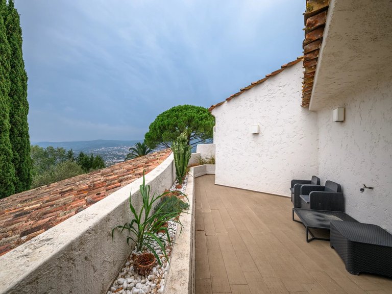 Villa for Sale in Mougins, Mougins, Valbonne, Grasse Area 16