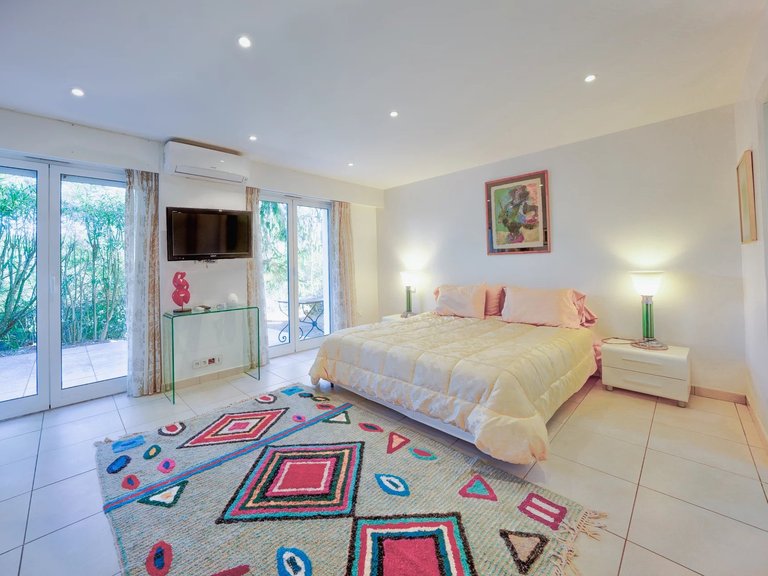 Villa for Sale in Mougins, Mougins, Valbonne, Grasse Area 7