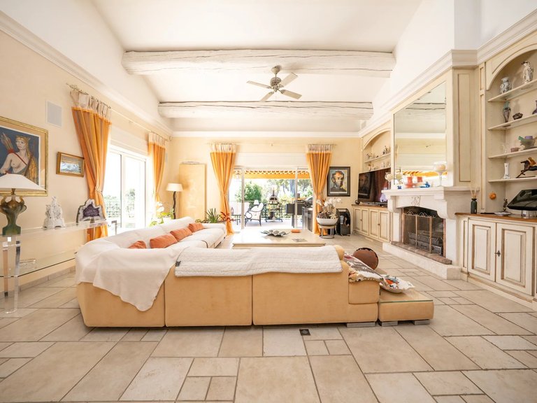 Villa for Sale in Valbonne, Mougins, Valbonne, Grasse Area 11