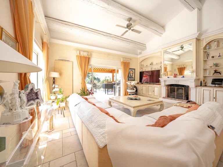 Villa for Sale in Valbonne, Mougins, Valbonne, Grasse Area 12