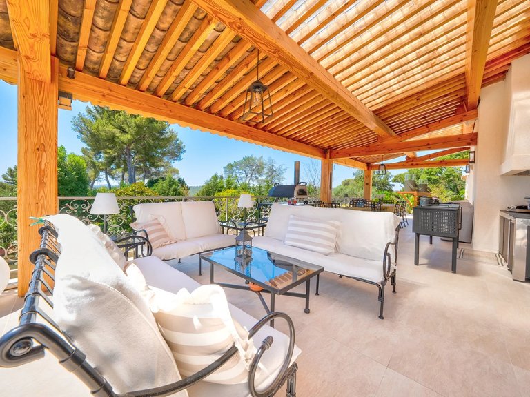 Villa for Sale in Valbonne, Mougins, Valbonne, Grasse Area 10