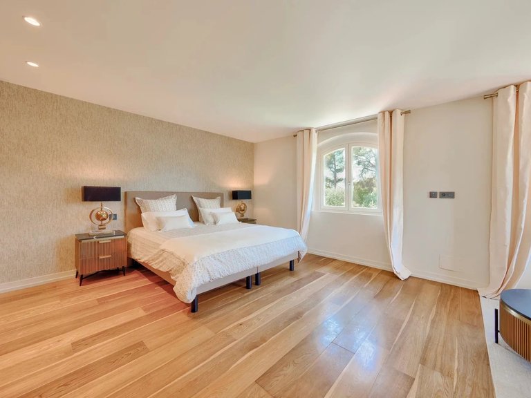 Villa for Sale in Mougins, Mougins, Valbonne, Grasse Area 17