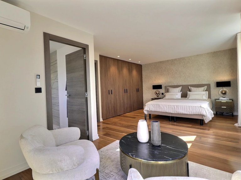 Villa for Sale in Mougins, Mougins, Valbonne, Grasse Area 19