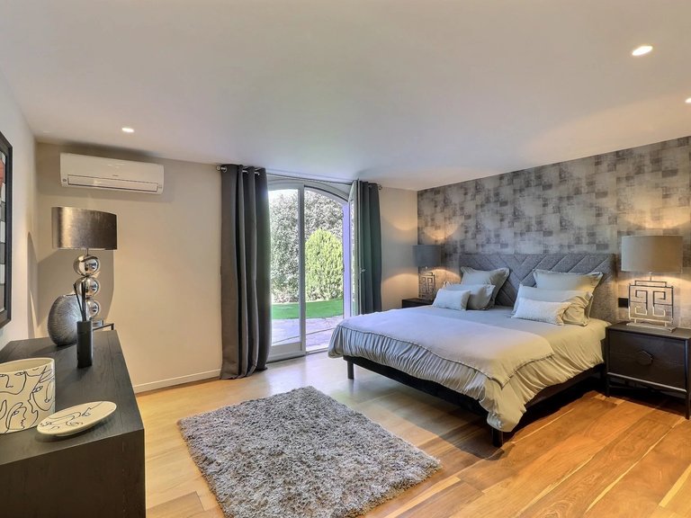 Villa for Sale in Mougins, Mougins, Valbonne, Grasse Area 20