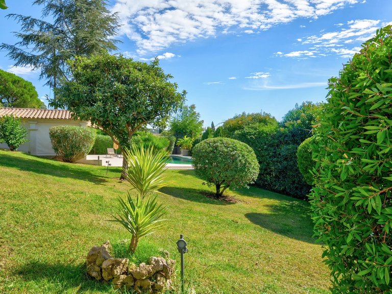 Villa for Sale in Mougins, Mougins, Valbonne, Grasse Area 7