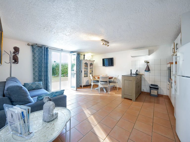 Villa for Sale in Peymeinade, Mougins, Valbonne, Grasse Area 11