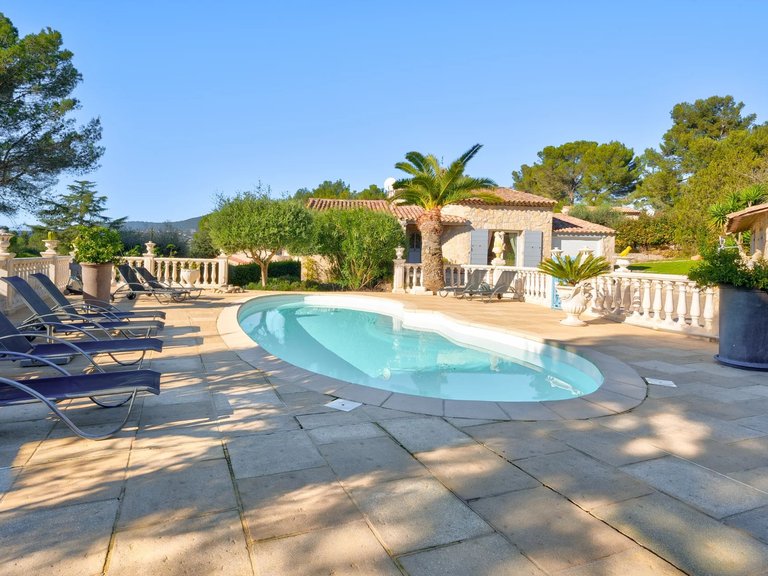 Villa for Sale in Peymeinade, Mougins, Valbonne, Grasse Area 12