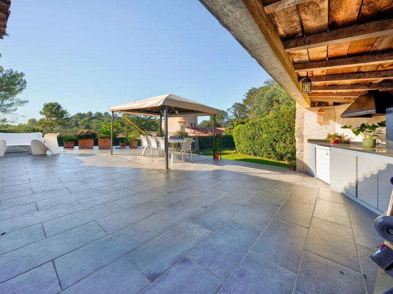Villa for Sale in Peymeinade, Mougins, Valbonne, Grasse Area 15