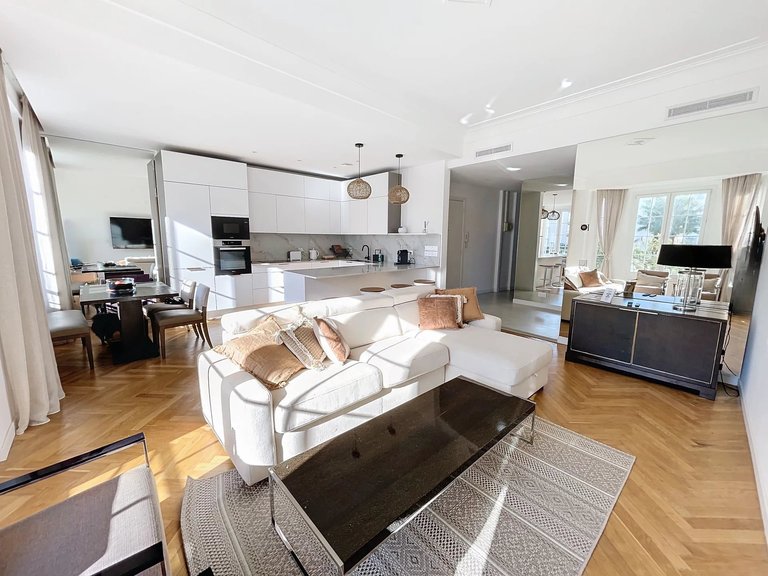 Apartment for Sale in Cannes, Cannes Area 1