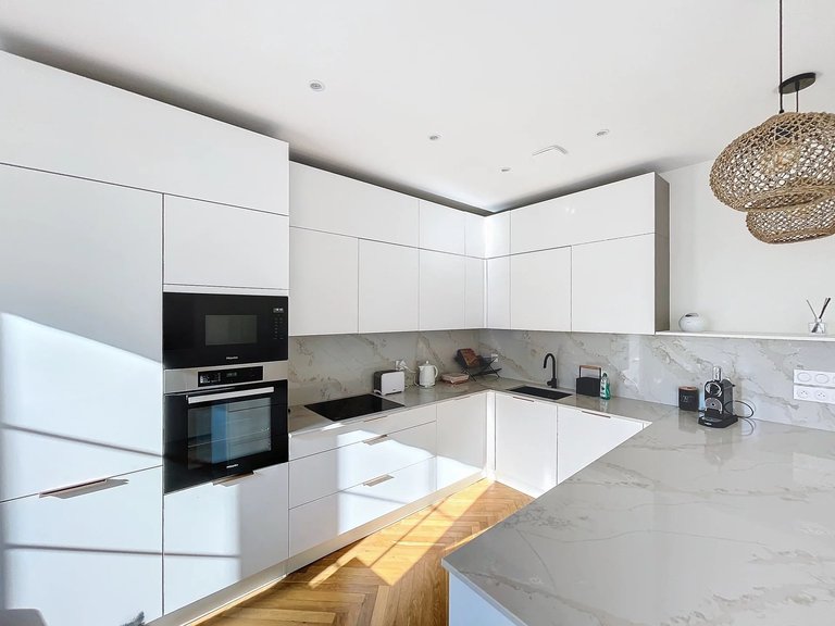Apartment for Sale in Cannes, Cannes Area 2