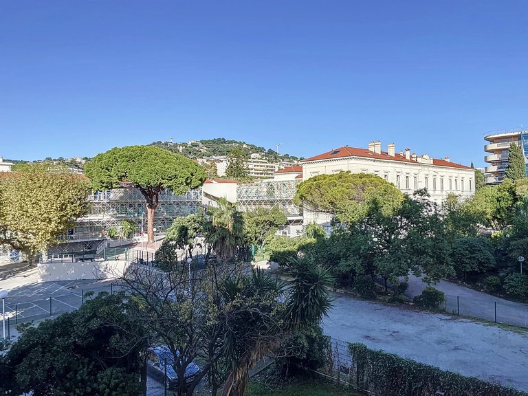 Apartment for Sale in Cannes, Cannes Area 4