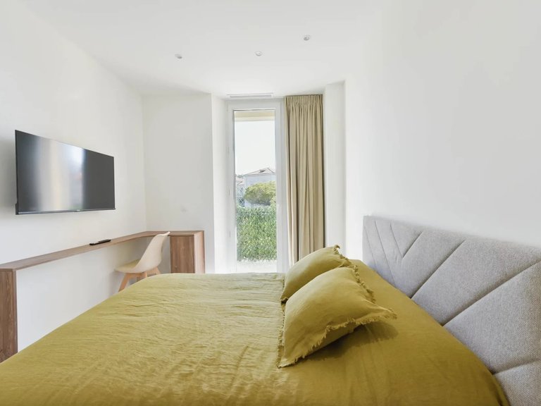 Apartment for Sale in Cannes, Cannes Area 10