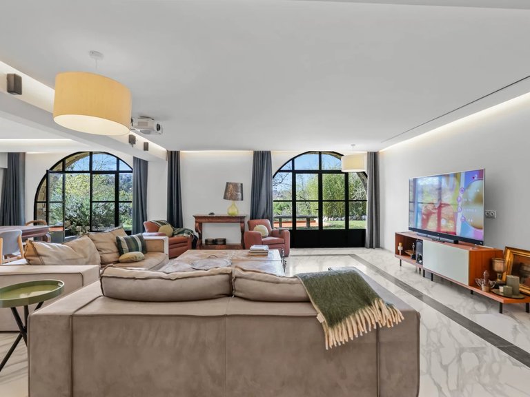 Villa for Sale in Mougins, Mougins, Valbonne, Grasse Area 11