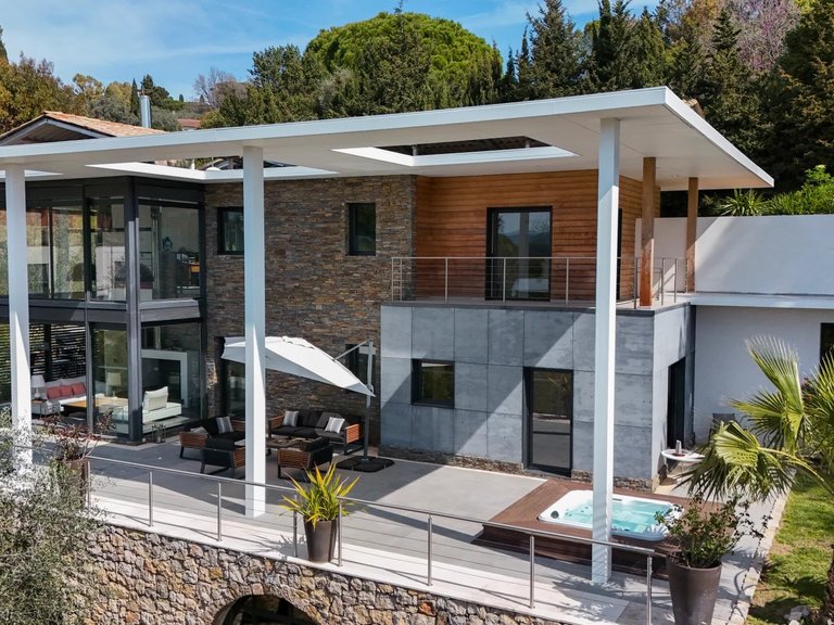 Villa for Sale in Mougins, Mougins, Valbonne, Grasse Area 3