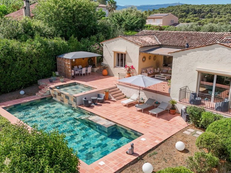 Villa for Sale in Mougins, Mougins, Valbonne, Grasse Area 1