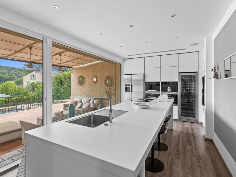 Villa for Sale in Mougins, Mougins, Valbonne, Grasse Area 8