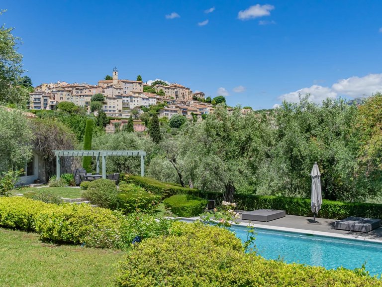 Villa for Sale in Valbonne, Mougins, Valbonne, Grasse Area 18