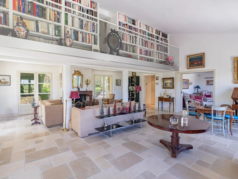 Villa for Sale in Valbonne, Mougins, Valbonne, Grasse Area 7