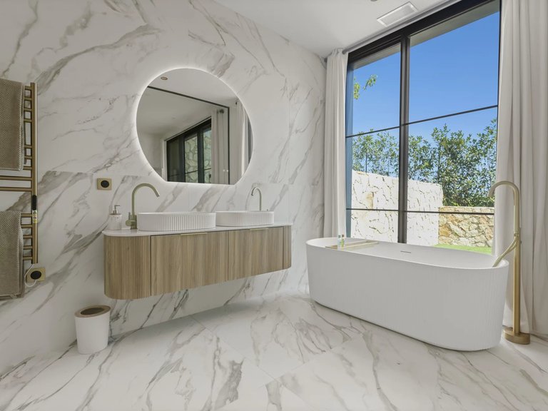 Villa for Sale in Valbonne, Mougins, Valbonne, Grasse Area 17