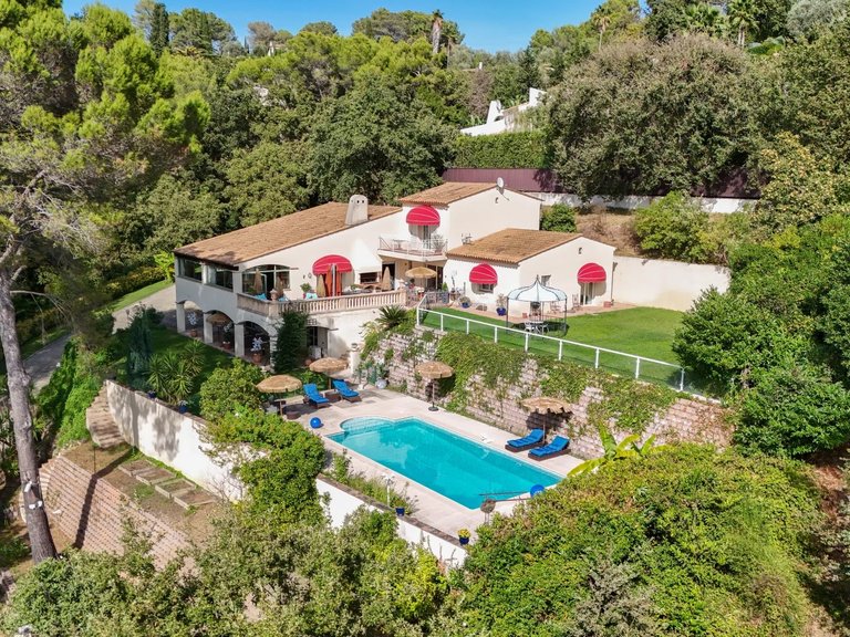 Villa for Sale in Mouans Sartoux, Mougins, Valbonne, Grasse Area 1