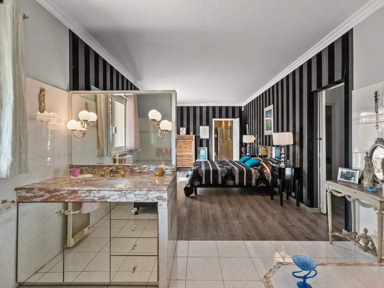 Villa for Sale in Mouans Sartoux, Mougins, Valbonne, Grasse Area 16