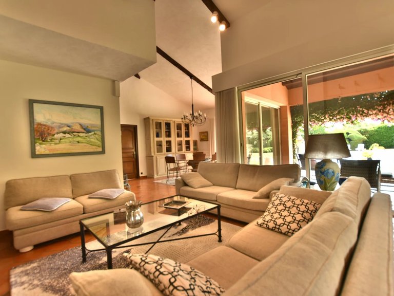 Villa for Sale in Valbonne, Mougins, Valbonne, Grasse Area 5