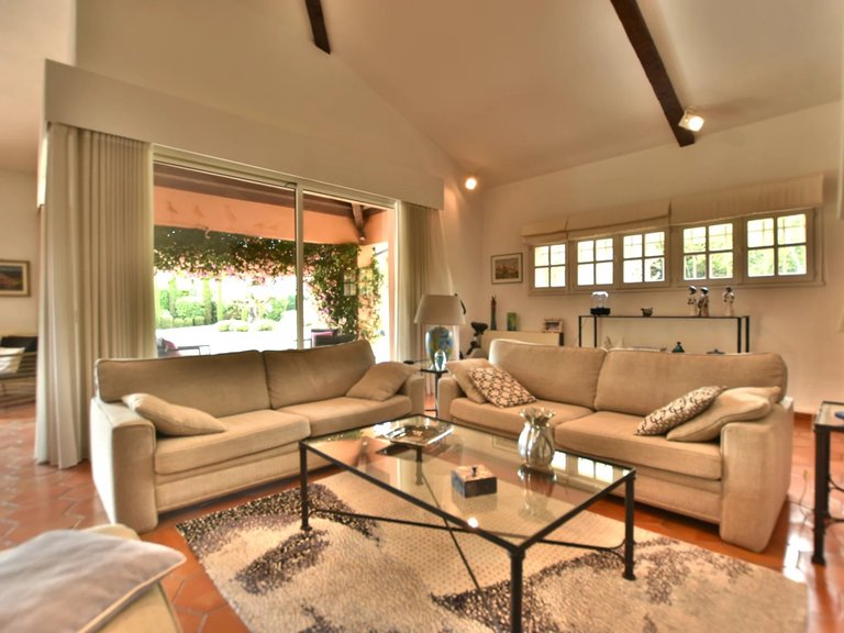 Villa for Sale in Valbonne, Mougins, Valbonne, Grasse Area 6