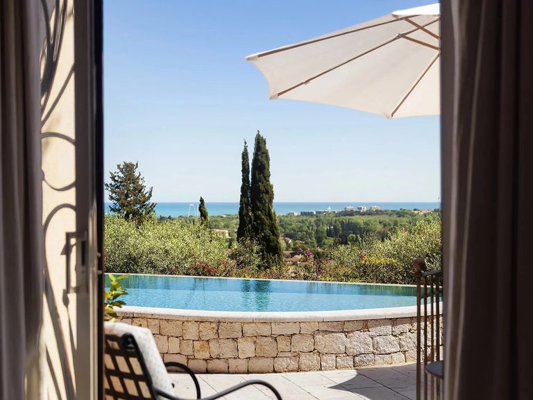 Villa for Sale in Biot, Mougins, Valbonne, Grasse Area 1